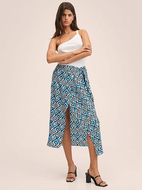 Mango Women White & Blue Geometric Printed Pleated Detail Straight Midi Skirt